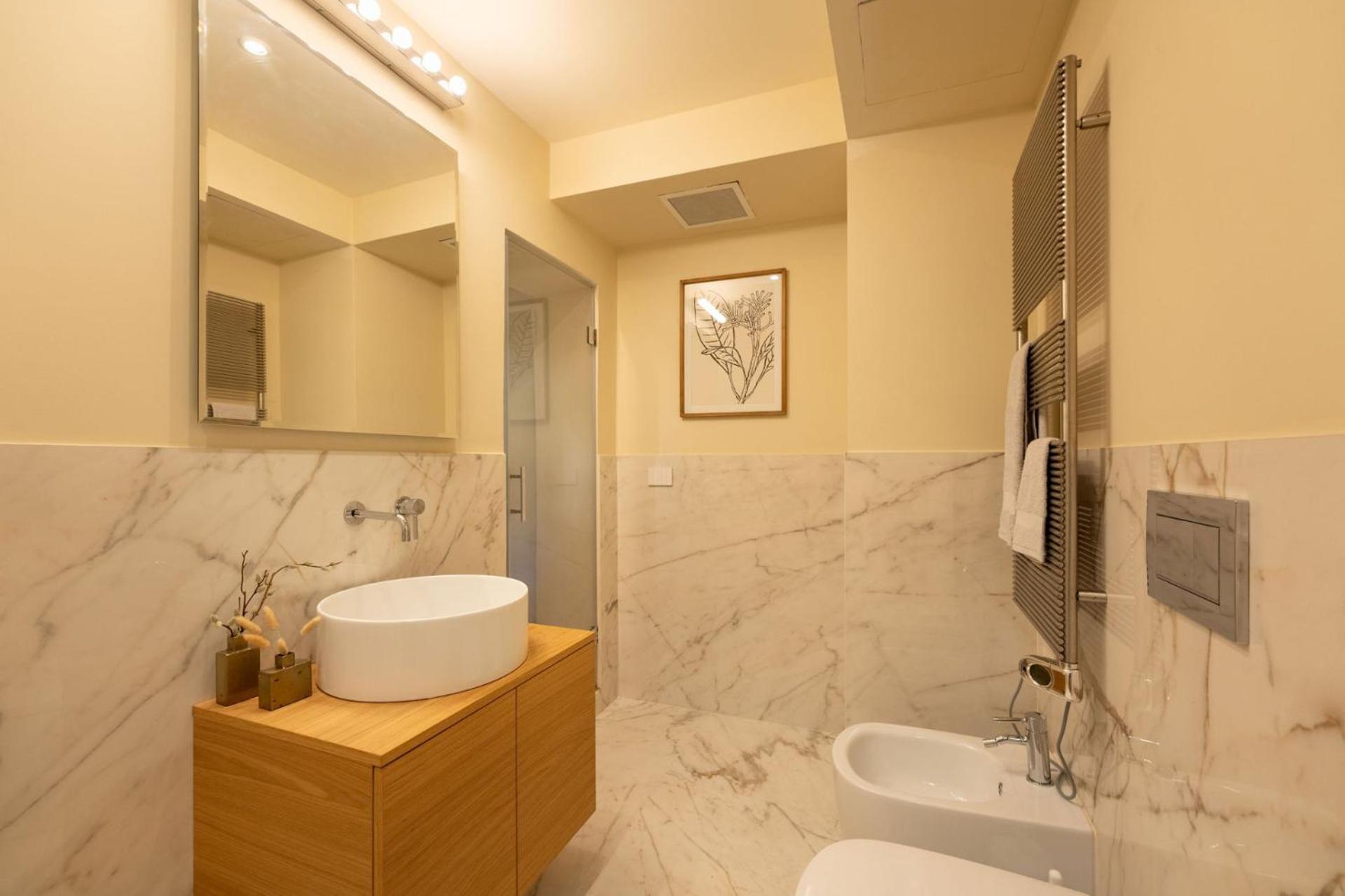 - Grant Palagio 1 Bedroom In Duomo Apartment