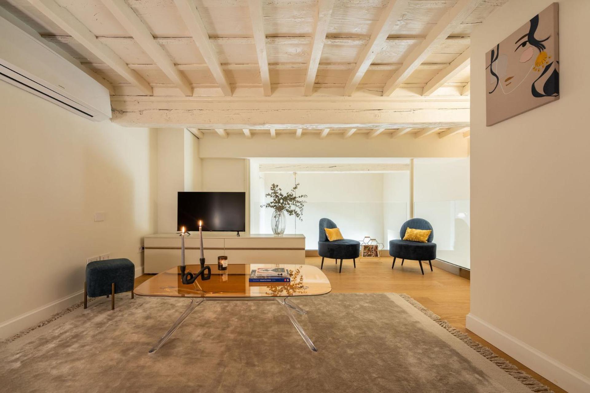 Apartment - Grant Palagio 1 Bedroom In Duomo *